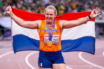 Kogelstootster Jessica Schilder na gouden WK-medaille verkozen tot Nederlandse atleet van het jaar