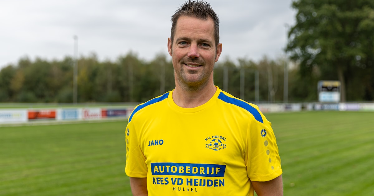 Deze amateurvoetballer én tonprater loopt al 20 seizoenen mee: tijdens carnaval is hij Sjaak Plofkra