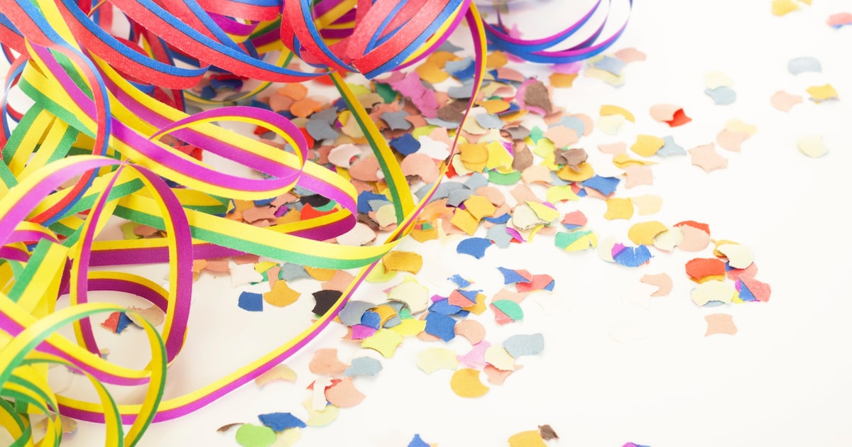 Carnavalsfeest met feesttent op de Markt in Oud Gastel