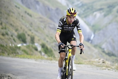 Val van Sepp Kuss vat rampzalige Tour de France van Visma-Lease a Bike perfect samen