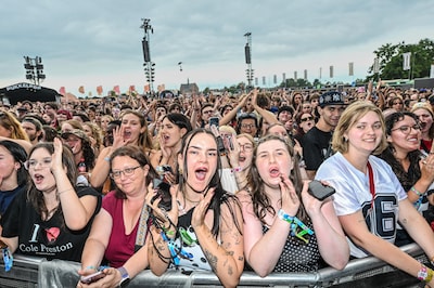 kiewit-belgie-august-16-sfeerbeelden-tijdens-het-muziekfestival-pukkelpop-editie-2025-wallows-pictured-on-august-16-2025-in-kiewit-belgie-16-08-2025-photo-by-pieter-jan-vanstockstraeten-photonews