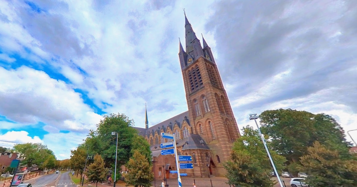 Meindert Tepper ontvangt Gemeentespeld 2026 in Hilversum