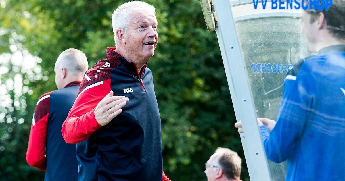 Geen afscheid met promotie voor Marcel van Steenis bij Benschop: ‘Niet gebracht wat we kunnen’