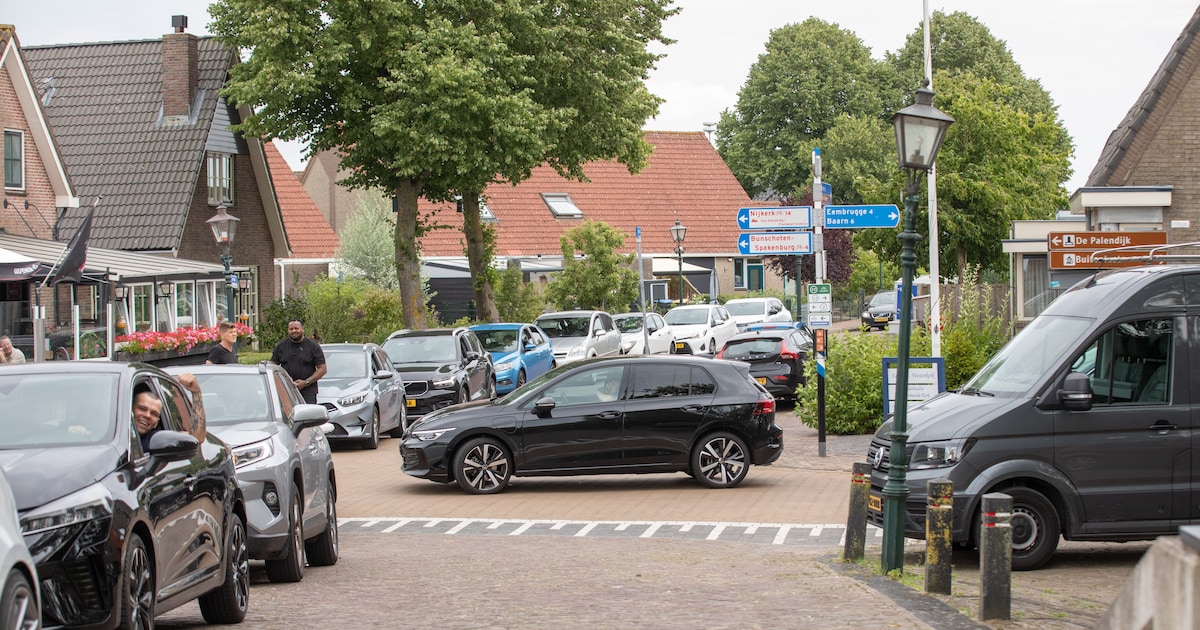 Ongeluk op A27 ter hoogte van Eemnes zorgt voor sluipverkeer in Eemdijk