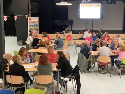 Gouda Bruist houdt ideeënbrouwerij over lokale democratie