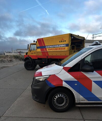 Kitesurfer gewond na harde val bij Maasvlakte