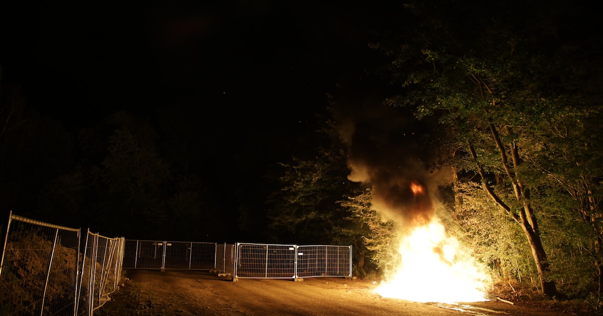 Drie dixi’s in brand gestoken in natuurgebied Delftse Hout