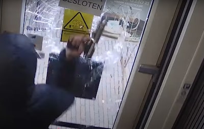 Overvallen juwelier uit Utrecht heeft trauma voor het leven: ‘Ik zie bloed in mijn winkel, ook als g