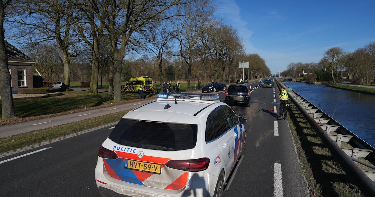 Veel schade bij kop-staartbotsing op de N371 bij Havelte