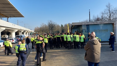 NS houdt grote controle op station Voorburg