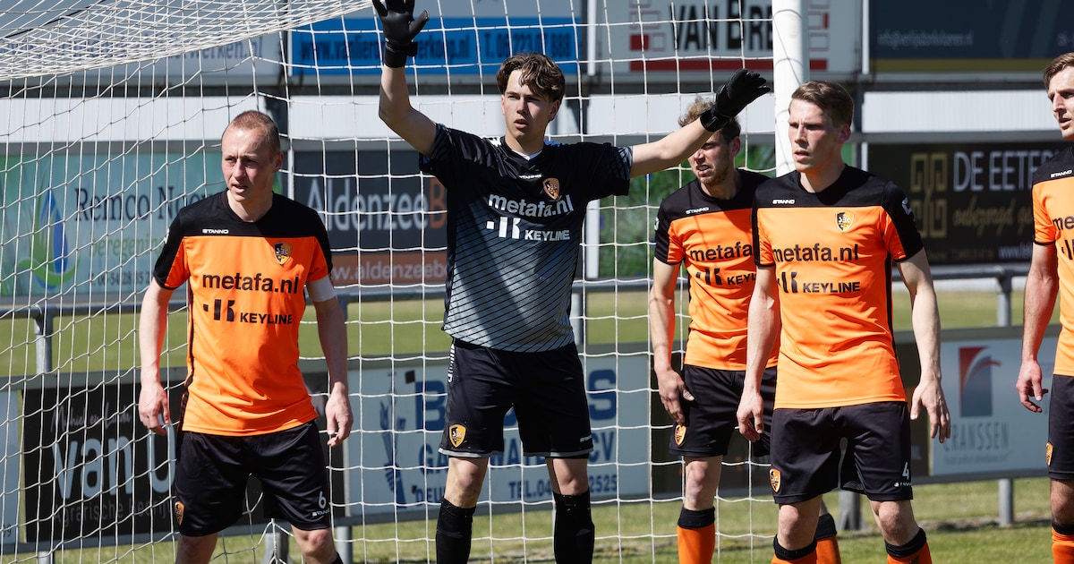 Willem Hendriks grijpt zijn kans na keeperstombola bij bijna gedegradeerd SBC: ‘Daardoor had ik mind