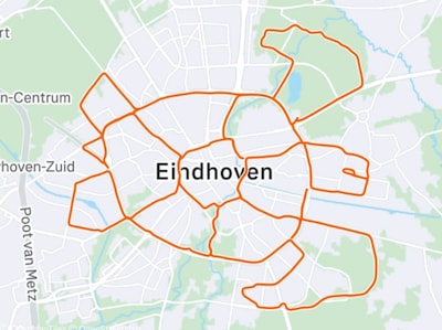 Creatieve wielrenner Fritz (45) rijdt perfecte schildpad door Eindhoven: ‘Ik fiets graag speciale ro