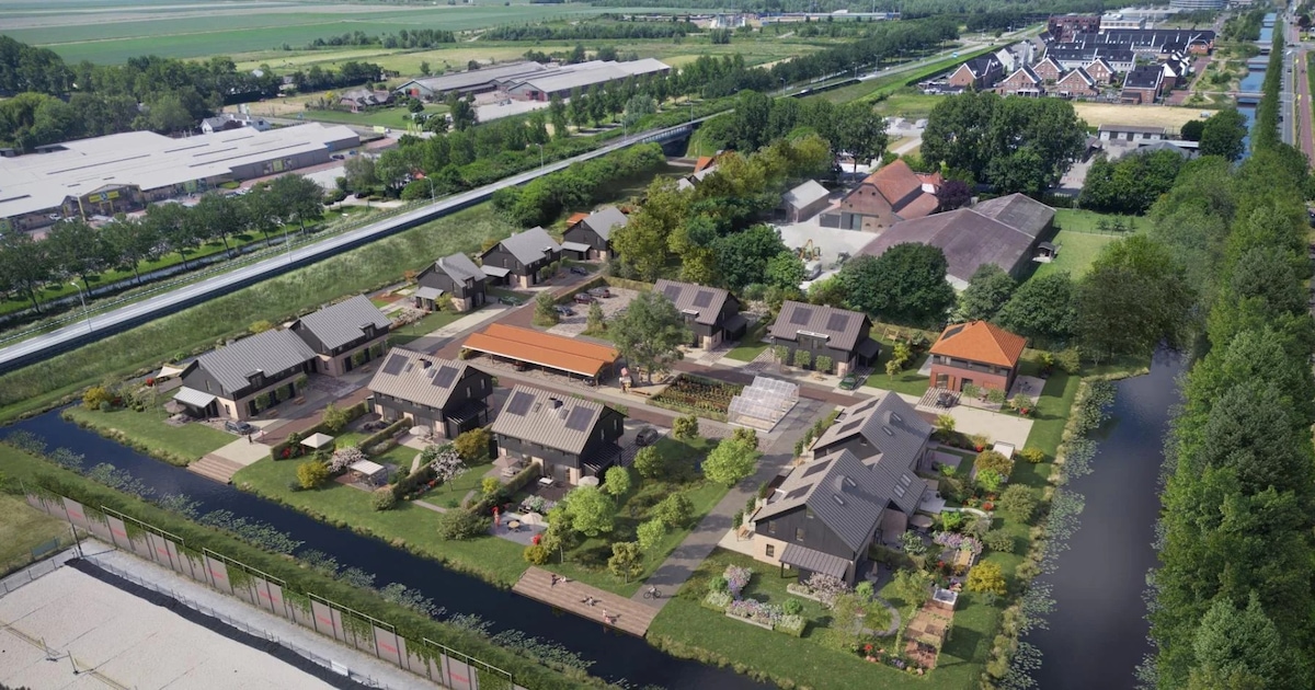 Nieuw-Vennep krijgt 24 twee-onder-een-kapwoningen met 'dorps karakter' aan IJweg