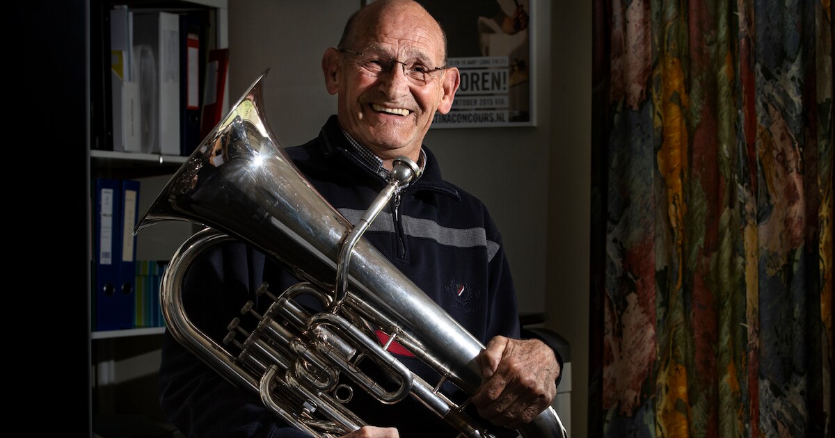 Herman Leenders 65 jaar bij harmonie Excelsior: ‘Muziek is genieten ...