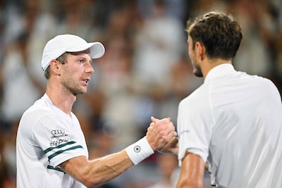 Griekspoor en Van de Zandschulp stunten in Montreal; Zverev en Medvedev uitgeschakeld