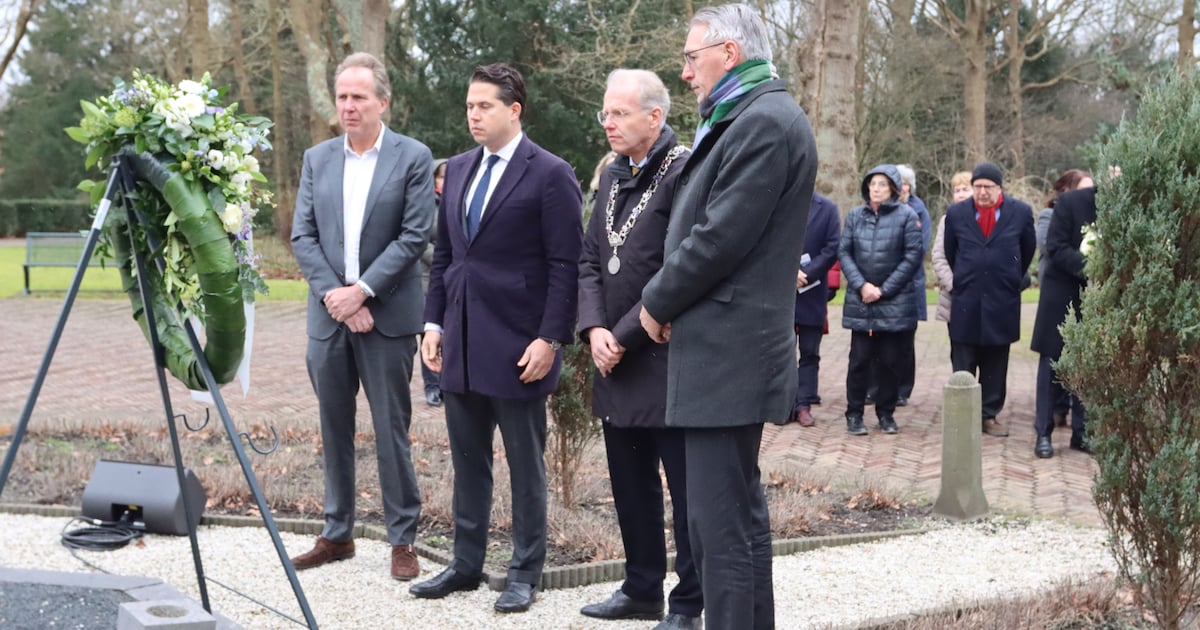 Nieuwe krans als eerbetoon aan Wassenaarse slachtoffers van de Holocaust