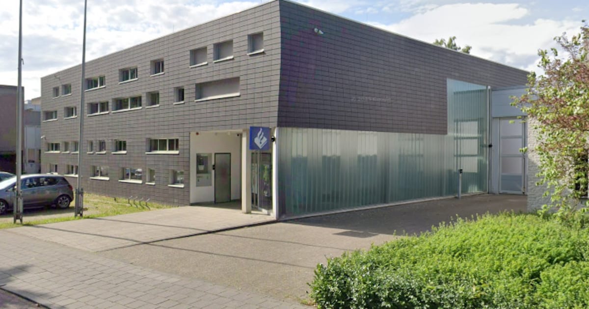 48-jarige automobiliste krijgt boete omdat ze spullen in aanhanger liet vasthouden door jongeman