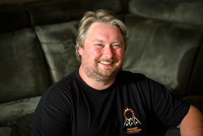 Korfbaltrainer Lars Bras en Trekvogels raken niet uitgefeest: vijfde promotie in drie seizoenen