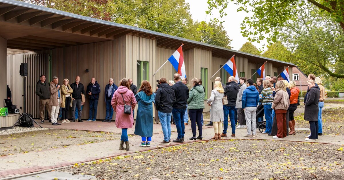 Nieuwe aardbevingsbestendige woningen opgeleverd in Stedum