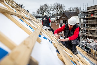 Defense pressures housing construction further: ‘Battle for staff’