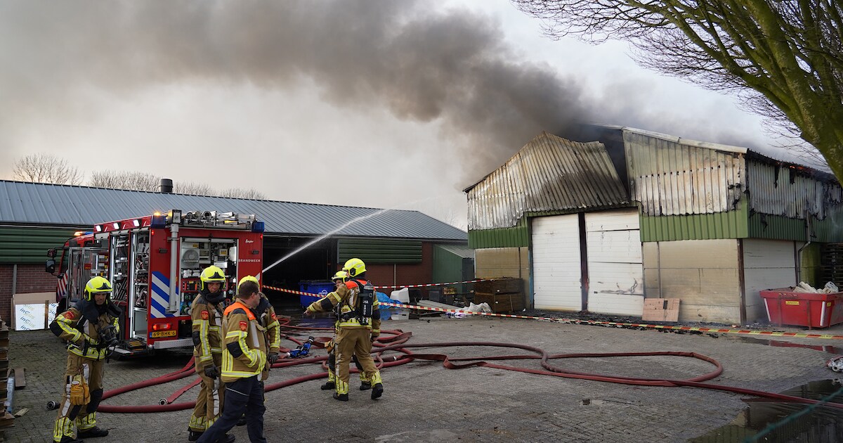 Middelbrand op Houtsesteeg in Den hout