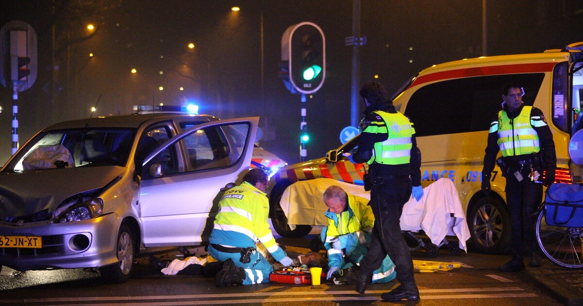 Twee gewonden bij botsing op Ringweg Randenbroek