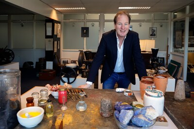 Wereldberoemde kunstenaarsverf wordt gemaakt in Driebergen: ‘Het is verf in zijn puurste vorm, daar 