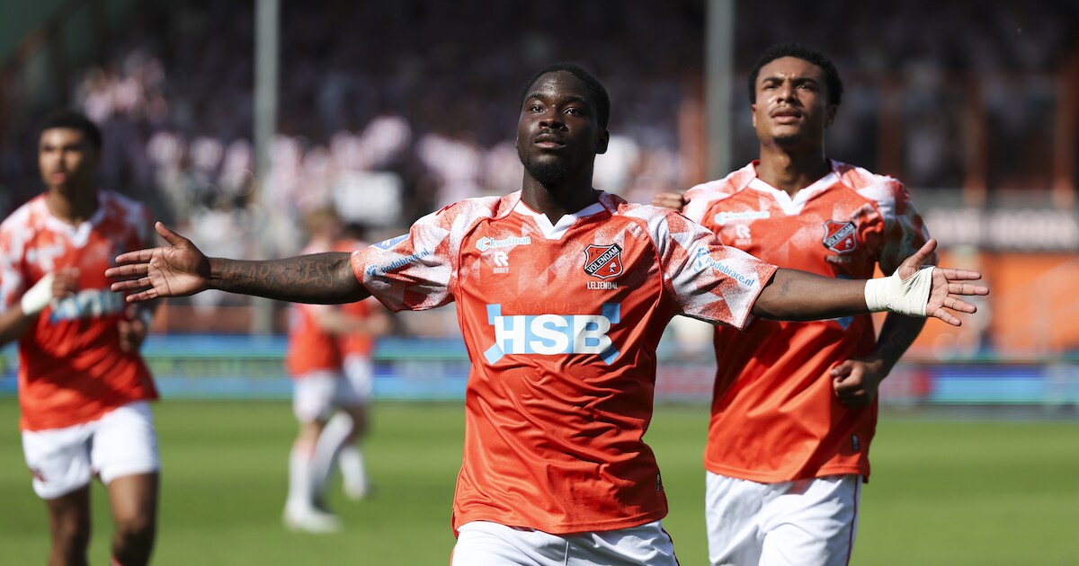 LIVE play-offs | Heerlijke strijd om laatste plekje in de eredivisie: FC Volendam knalt raak tegen W