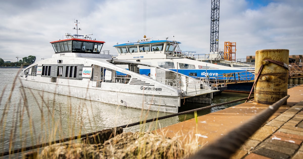Veerpont begint pilot met extra vroege afvaart