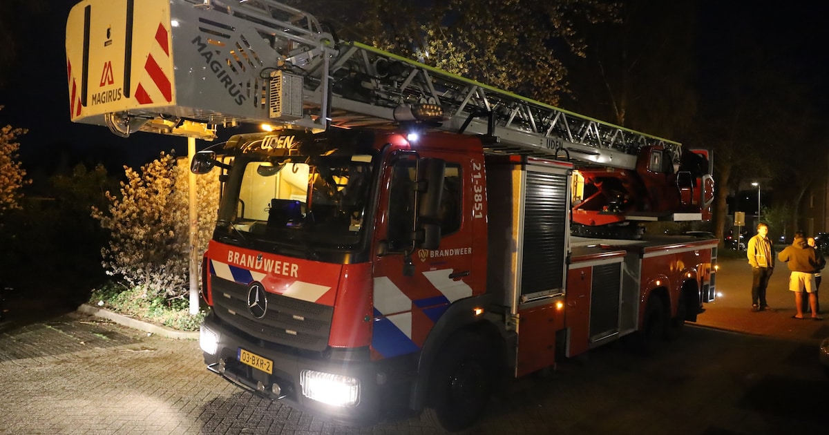 Brandweer rukt uit voor woningbrand in Uden, situatie snel onder controle