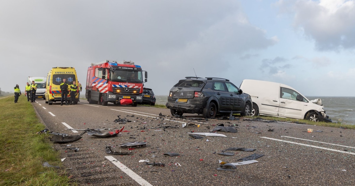 Cocaïne van het feestje is nog niet uitgewerkt: vrouw (38) knalt op file en hoort nu haar straf