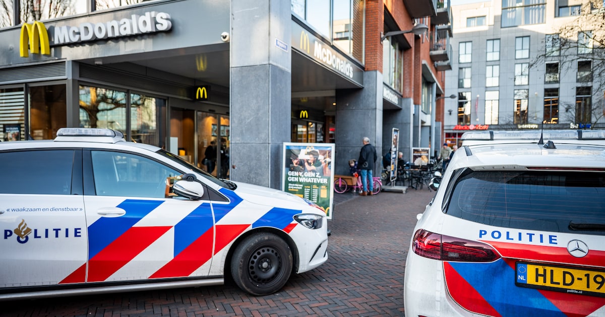 Politie snelt naar melding van verdachte situatie in Alphen en treft niets aan: mogelijk ‘prank call