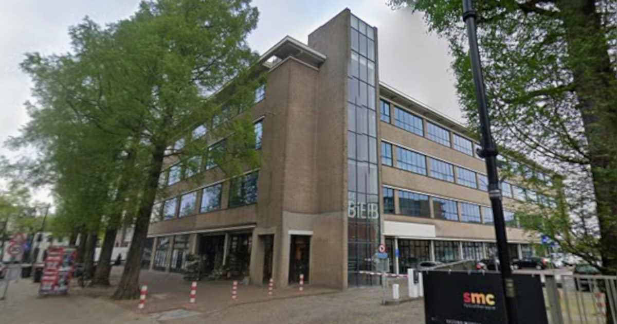 Michiel Richards presenteert nieuw boek in Zaandam