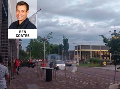 Laat mensen juichen voor één land, twee landen of zelfs geen enkel land
