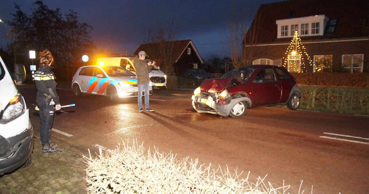 Botsing tussen twee auto's in Herpt