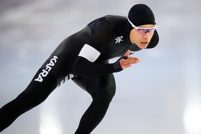 Dankzij hulp van Jutta Leerdam en Kai Verbij vliegt Ted Dalrymple (21) over het ijs: ‘Ik leer veel v