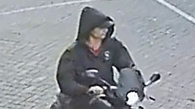 Mishandeling van man in Feyenoordshirt op Museumplein was zo heftig dat hij tijdje in rolstoel zat