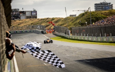 Zandvoort door de jaren heen: Max-mania, oranje fans, drie Verstappen-zeges, koninklijk bezoek en pure Nederland-promotie