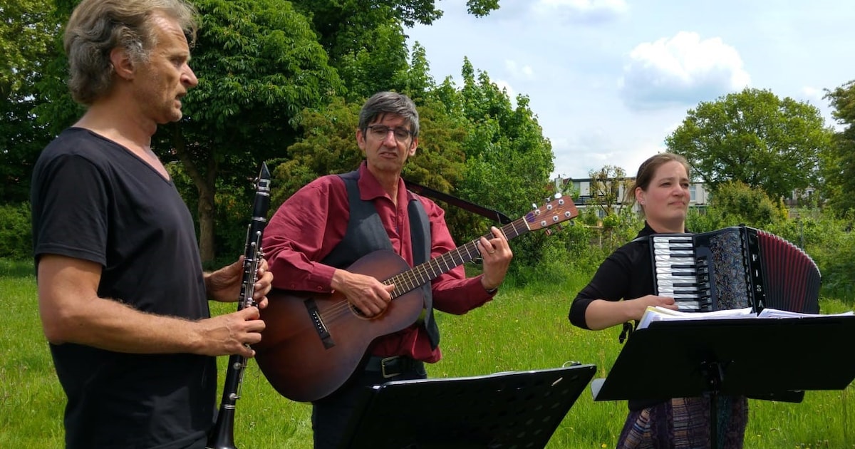 Balkantrio geeft koffieconcert in Doetinchem