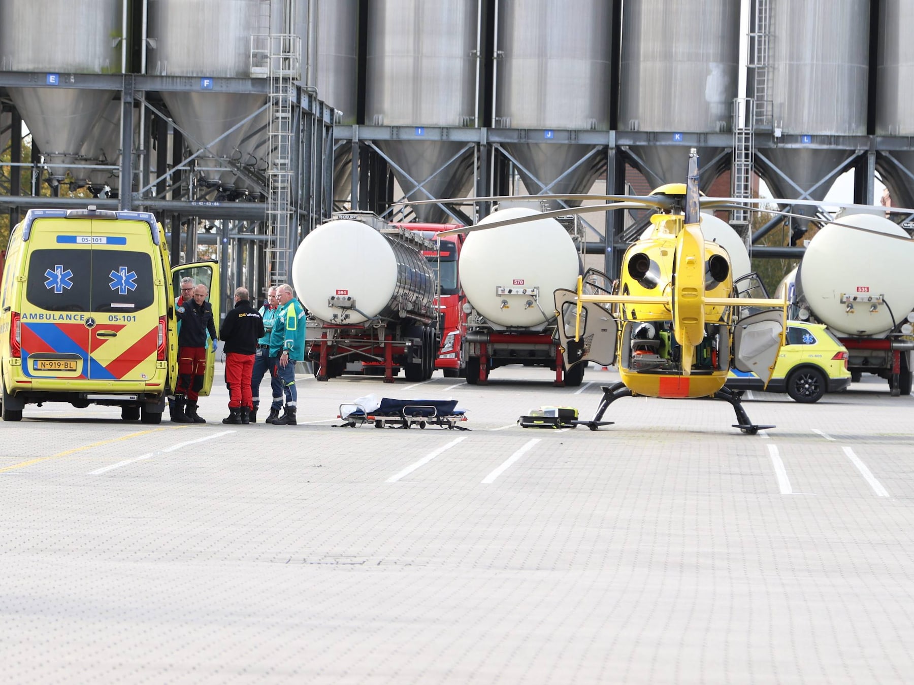 Kind komt onder auto bij sportschool in Rijssen: ‘Iedereen is enorm van slag’