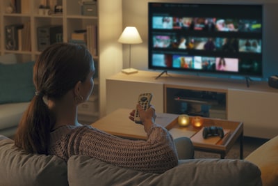 Scherp beeld en goed in het donker: deze 65 inch-televisies tipt de Consumentenbond