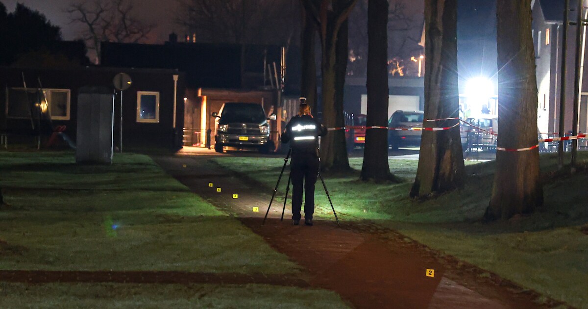 19- jarige man zwaargewond na steekpartij in Klazienaveen, twee minderjarigen aangehouden