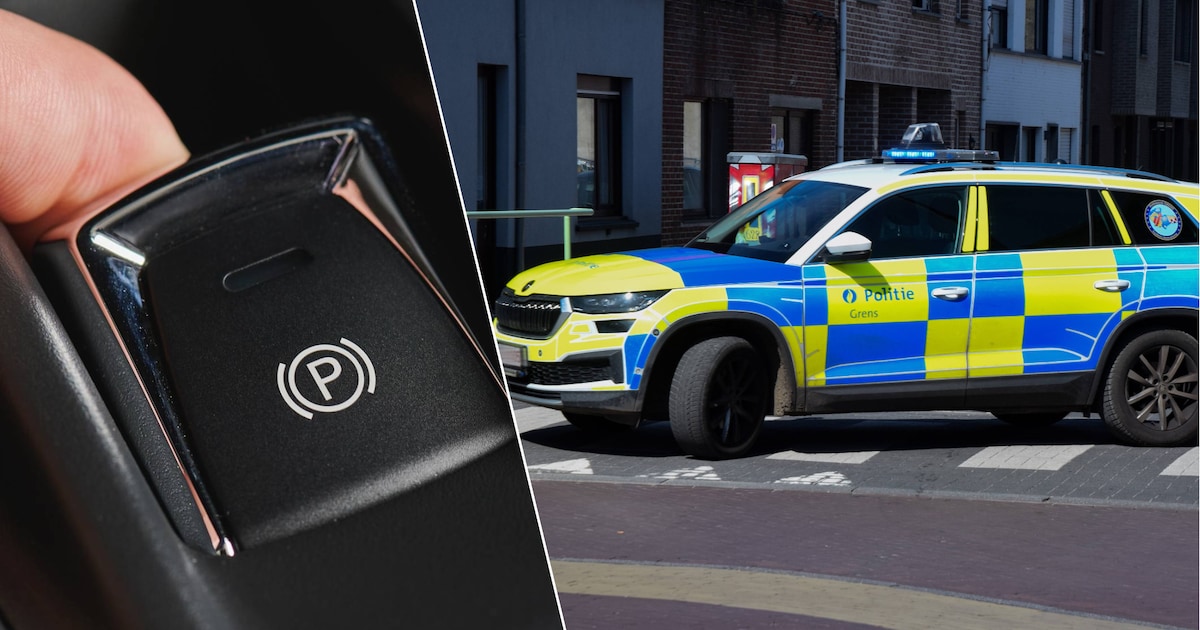 Handrem vergeten: wagen bolt achteruit en verspert parking aan station Heide