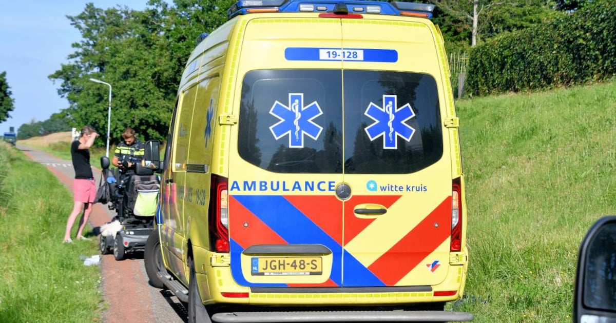 Man (79) belandt met scootmobiel in de sloot in Kortgene