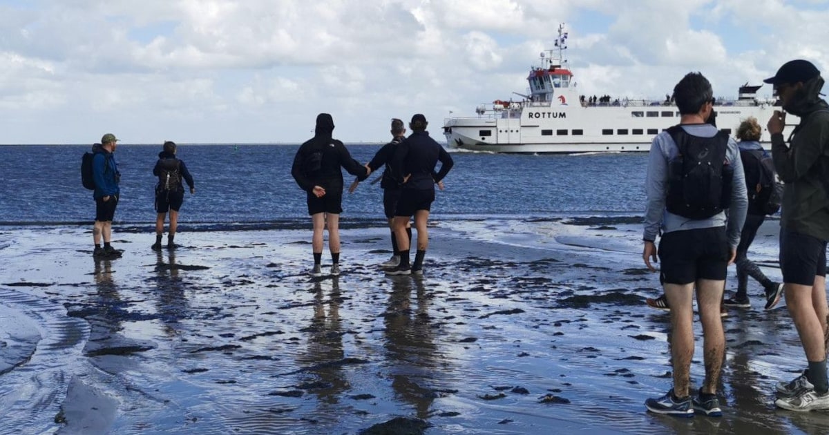 Wadlooptocht naar Schiermonnikoog steunt schoon waterprojecten