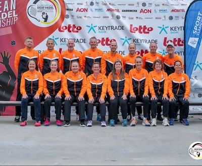 Nederlands team met Hedelse bondscoach haalt vierde plaats op EK Padel voor doven: ‘Geweldige ervari