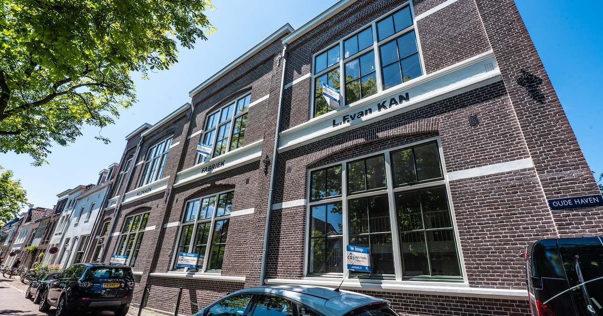 Monumentaal pand van klokkenfabriek omgebouwd tot eigentijdse appartementen