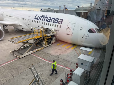 Hoe een vergeten pinnetje ervoor zorgde dat een Boeing door het landingsgestel zakte in Frankfurt