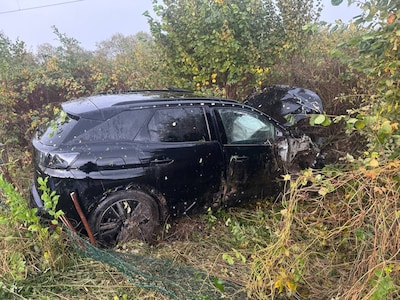Ernstig ongeval op A1 bij De Lutte, twee slachtoffers uit voertuig gehaald