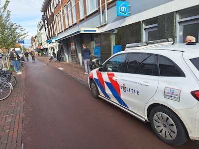 Actievoerders saboteren Utrechtse Albert Heijn-filialen, klanten reageren gelaten: ‘Kom op, we gaan 